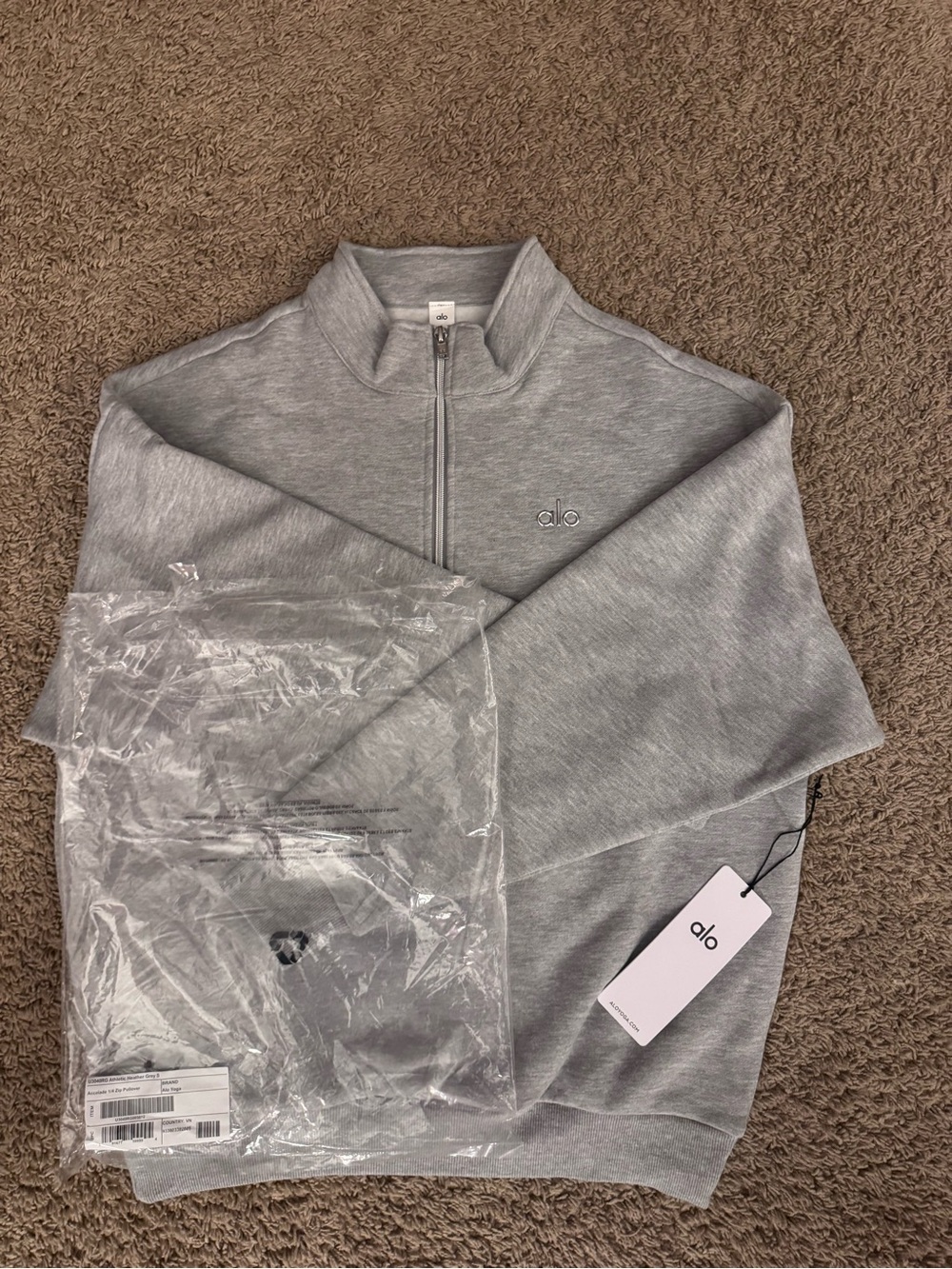 ALO Yoga Men’s Heather Gray Half-Zip Pullover